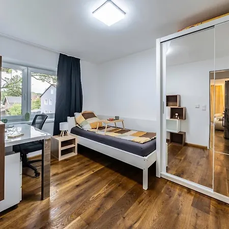 3x 2er-zimmer Mit Grosser Wohnkueche *